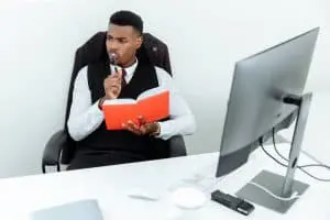 Your business is losing money - Guide My Growth
